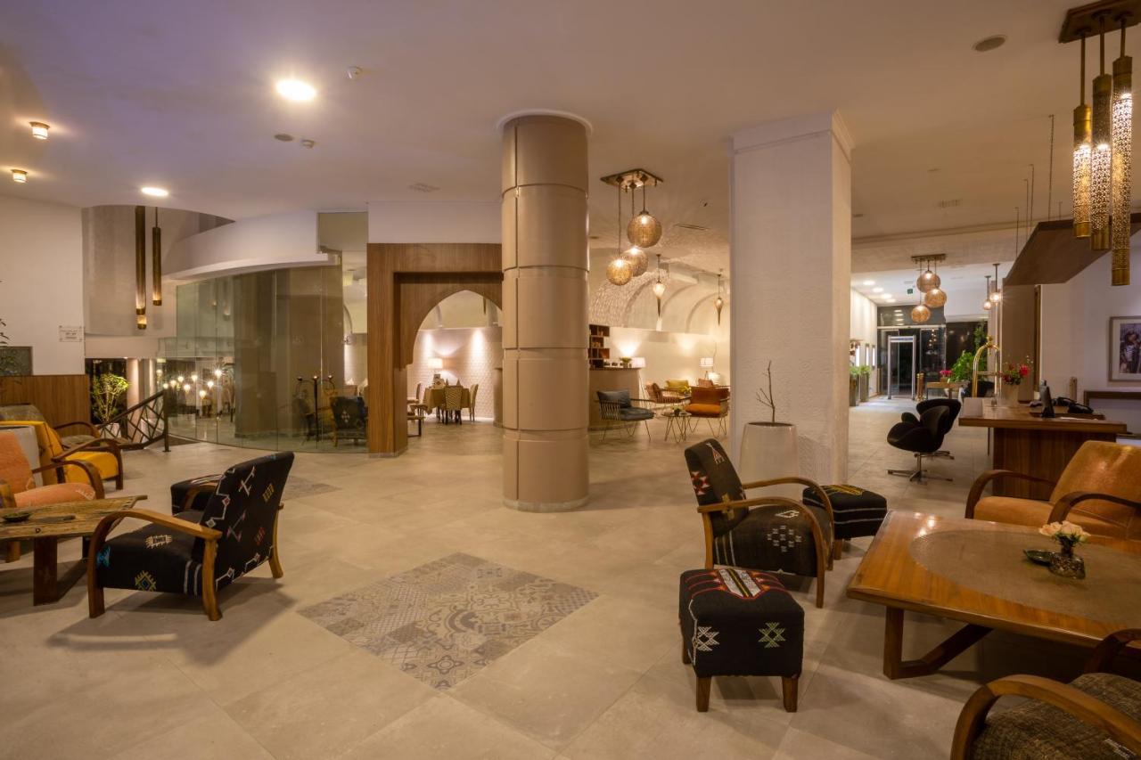 Dellarosa Boutique And 4*
