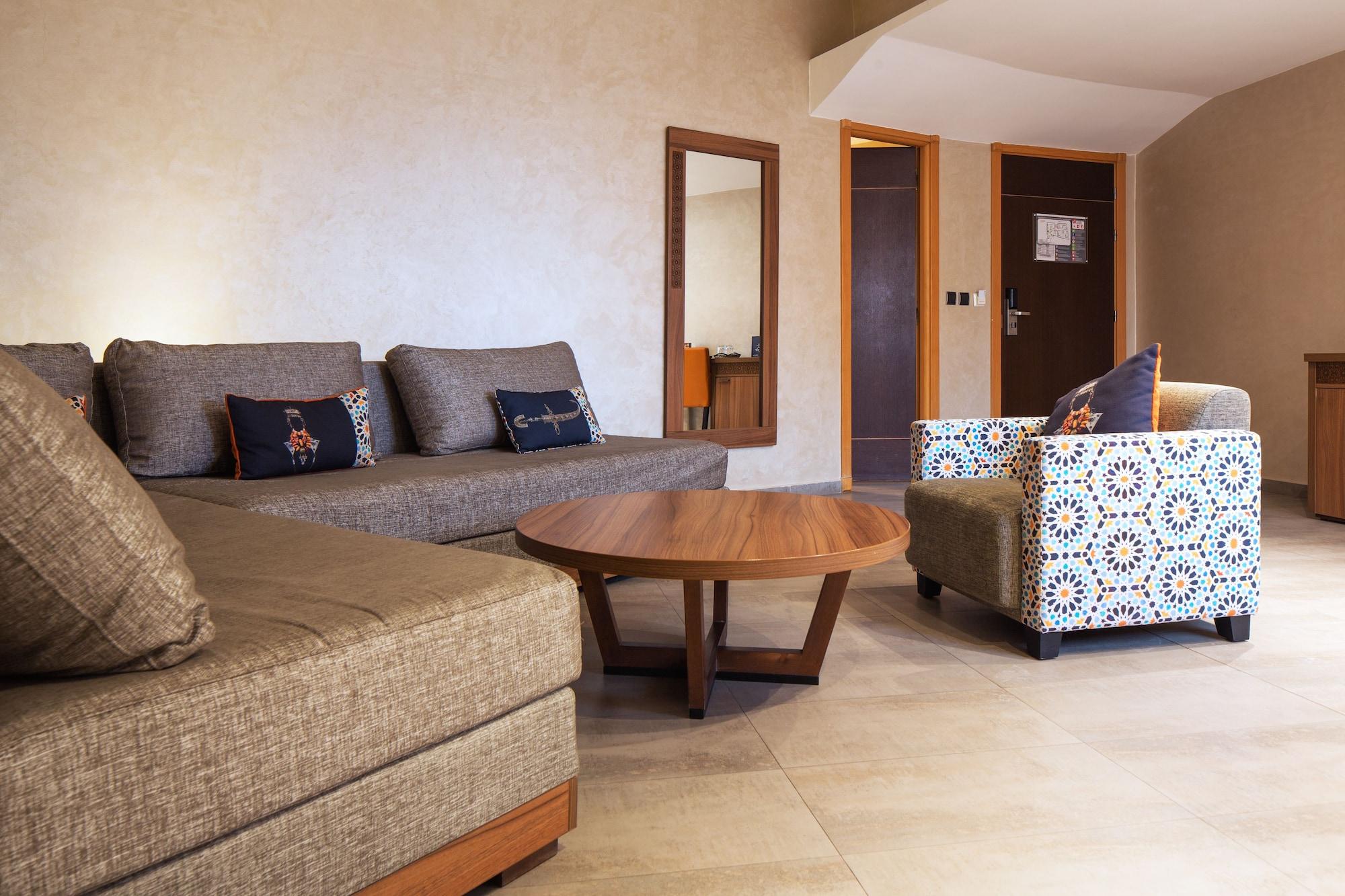 Hotel Dellarosa Boutique And