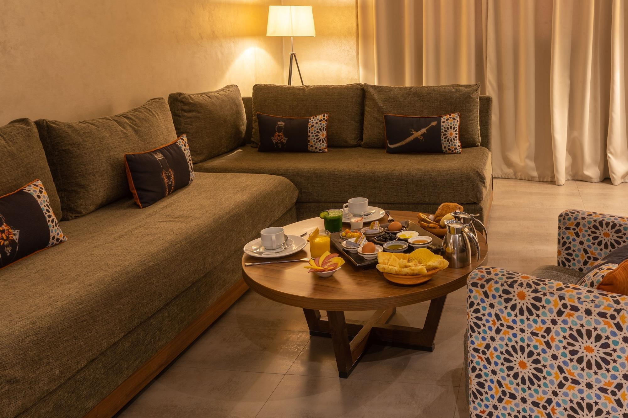 Dellarosa Boutique And 4* Marrakesh