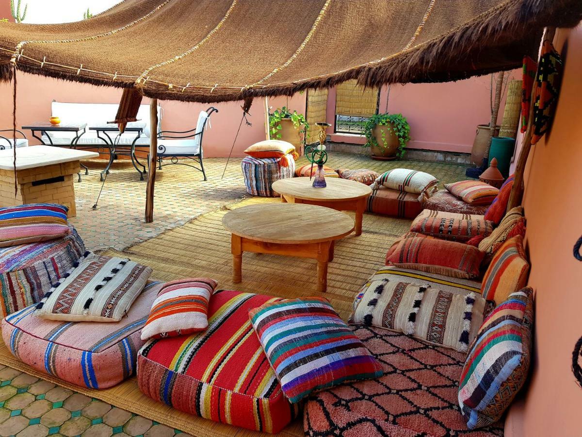 Dellarosa Boutique And 4*