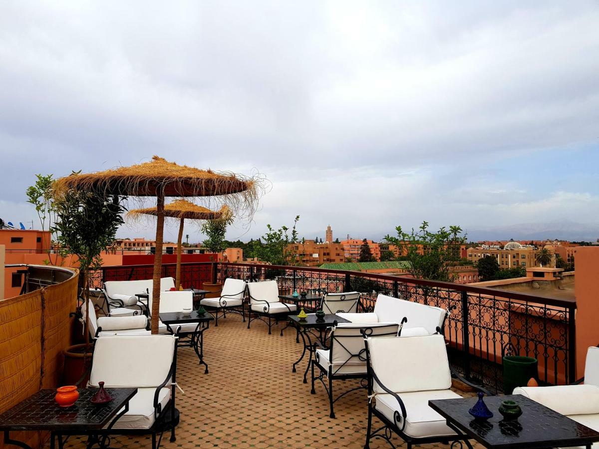 Hotel Dellarosa Boutique And 4*