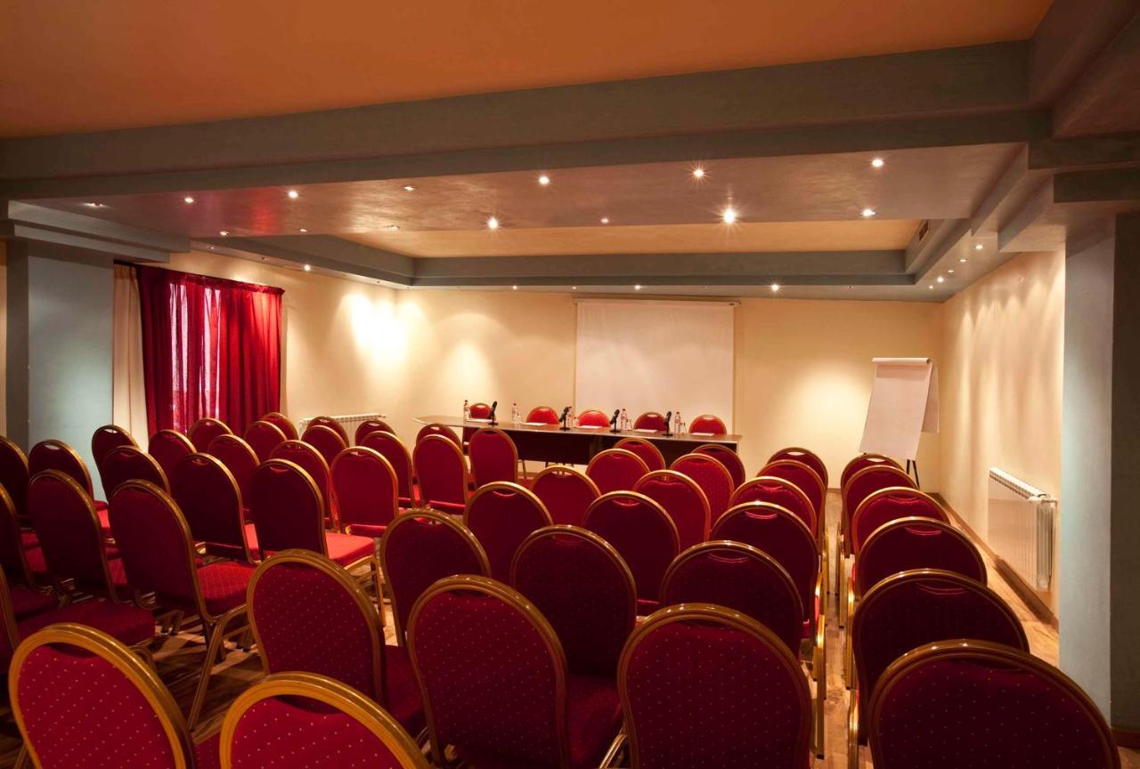 Dellarosa Boutique And Hotel 4*